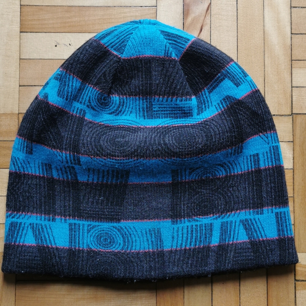 Billabong reversible winter hat/toque/beanie